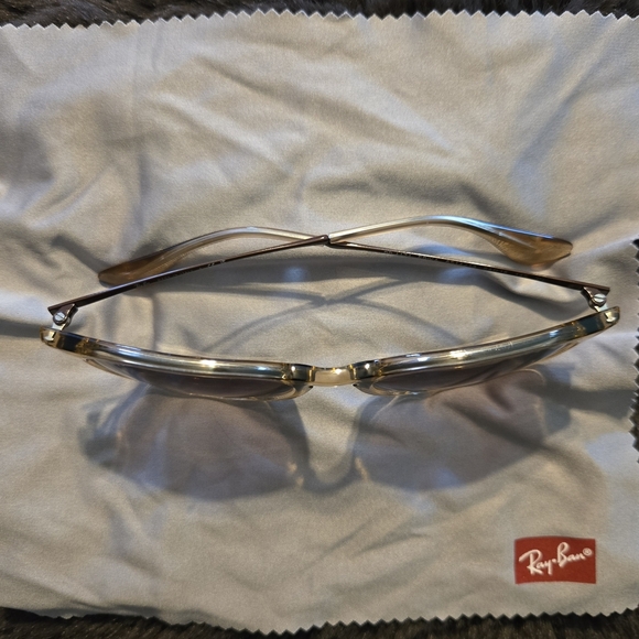 Ray-Ban Erika Classic Sunglasses - Picture 3 of 7